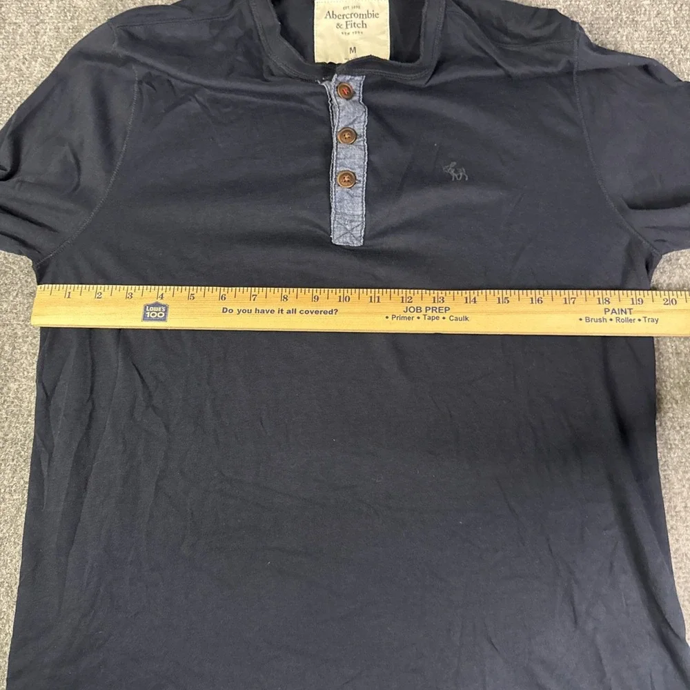 Abercrombie‎ & Fitch Henley Shirt M Navy Long Sleeve Muscle Fit Moose Logo